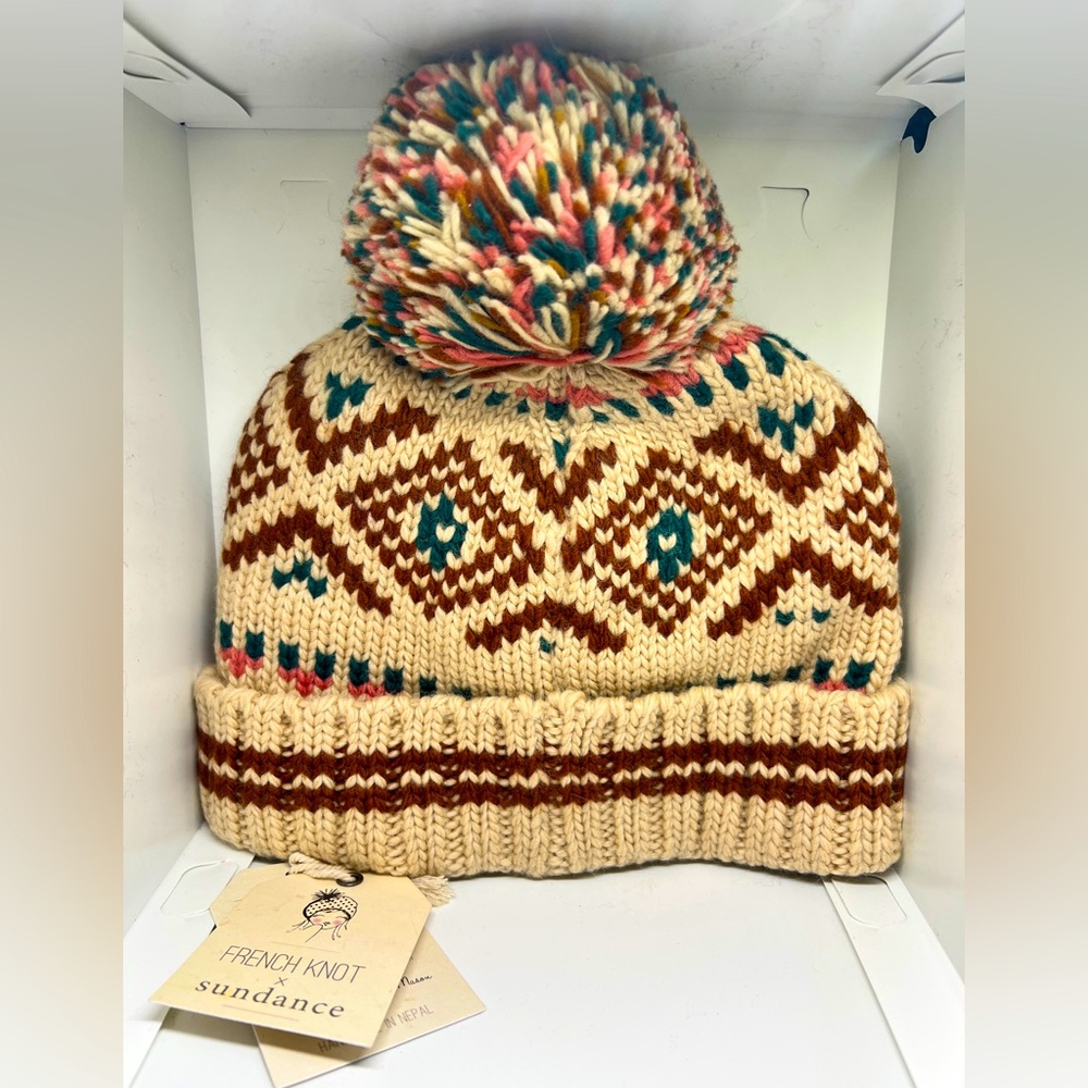 NWT Hat and Hand Warmer Set - French Knot Eagle Print